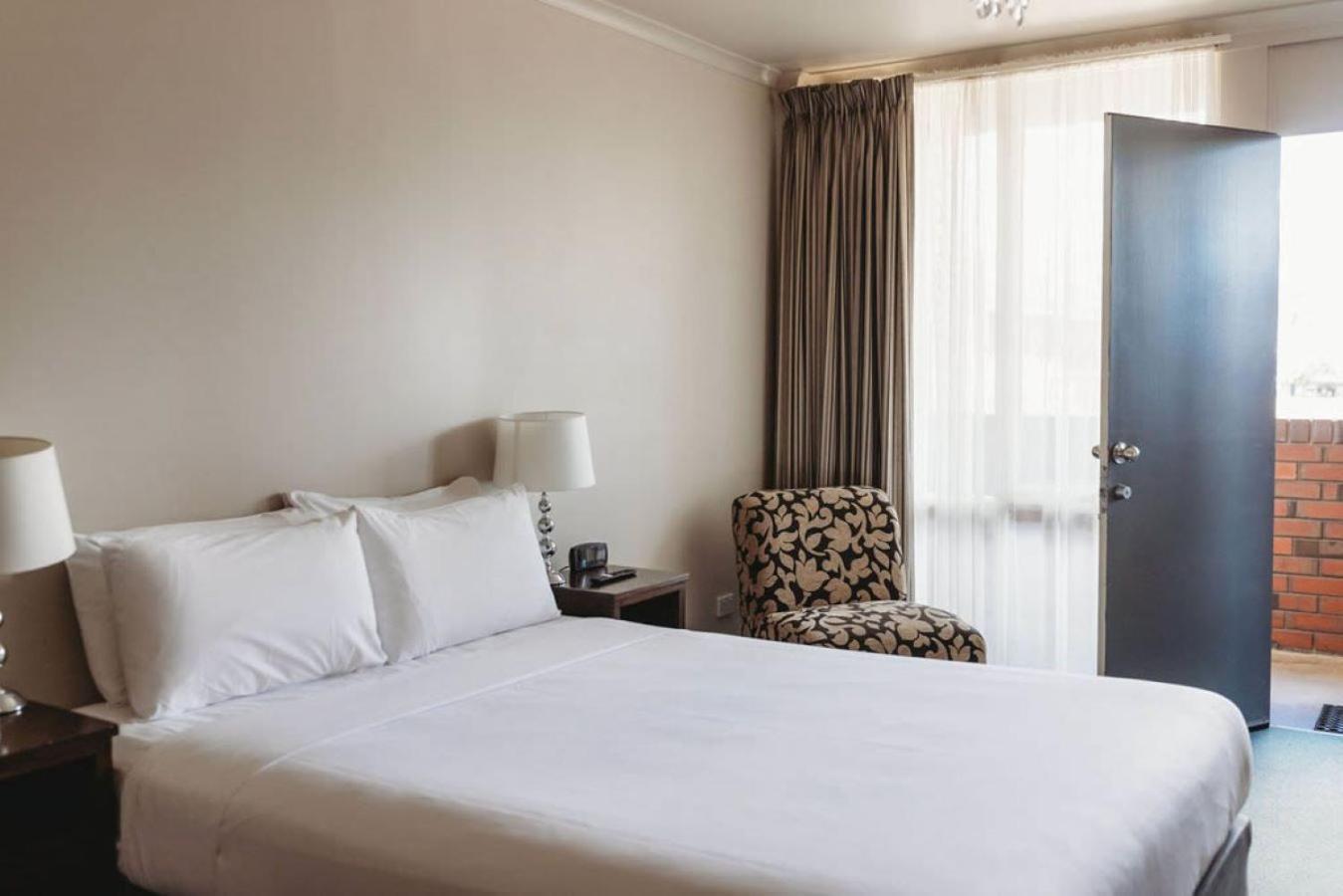Echuca Nirebo Motel מראה חיצוני תמונה