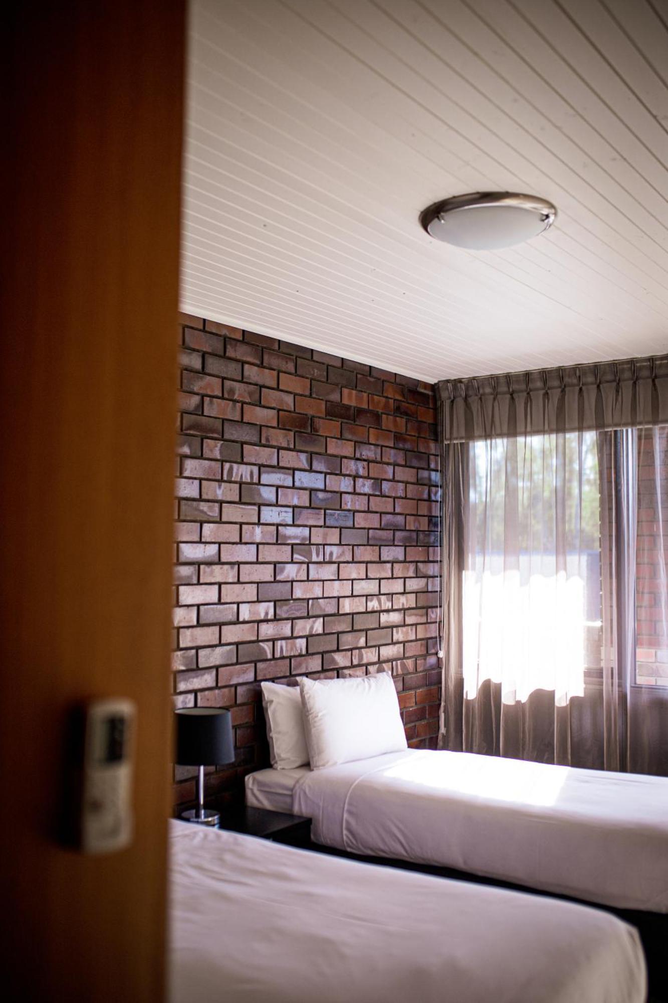 Echuca Nirebo Motel מראה חיצוני תמונה